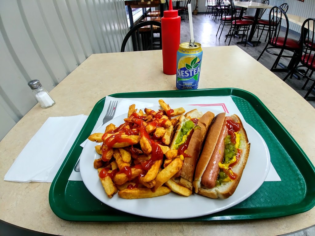 Restaurant Chez Lulu | 1601 Rue Principale, Saint-Étienne-des-Grès, QC G9C 1M2, Canada | Phone: (819) 535-9207