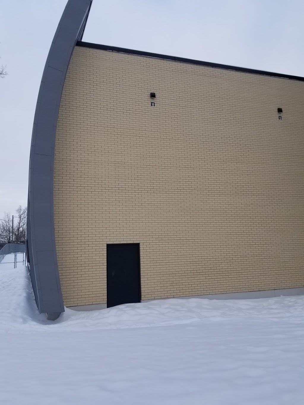 École primaire Sans-Frontières | 5937 9e Avenue, Montréal, QC H1Y 2K4, Canada | Phone: (514) 596-5546