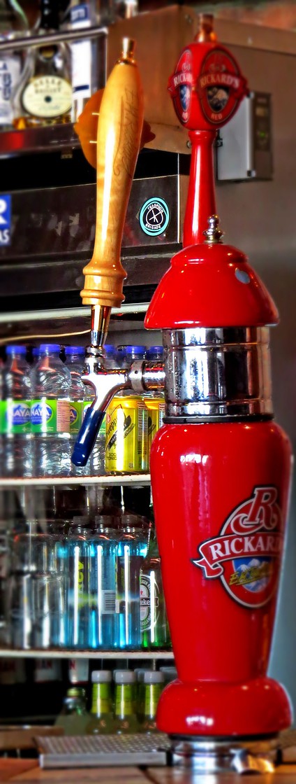 Taverne O Match | 114 Bd des Bois Francs N, Victoriaville, QC G6P 1E7, Canada | Phone: (819) 751-1188