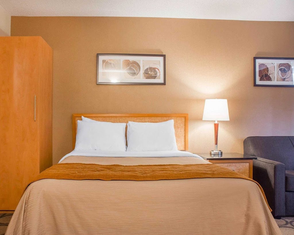 Comfort Inn | 58 King George Rd, Brantford, ON N3R 5K4, Canada | Phone: (519) 753-3100