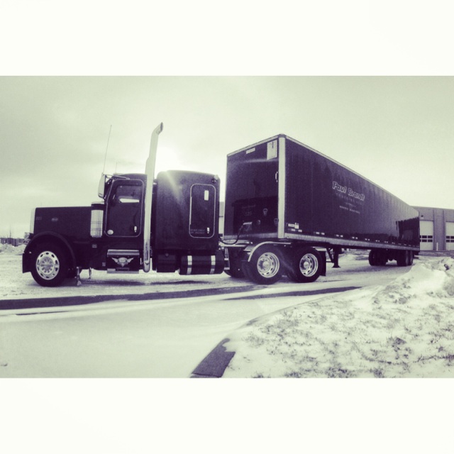 Paul Brandt Trucking | 455 Main St, Morris, MB R0G 1K0, Canada | Phone: (800) 665-7285
