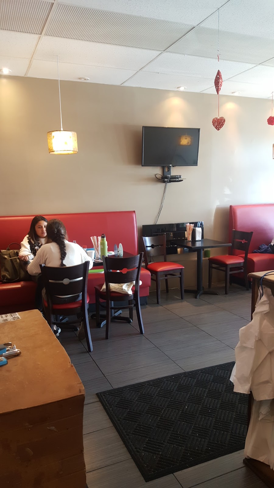 Itamea Sushi (Dagenais-Laval) | 3145 Boulevard Dagenais O, Laval, QC H7P 1T8, Canada | Phone: (450) 937-6537