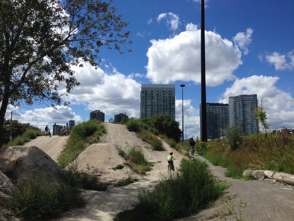 Sunnyside Bike Park | 3 Ellis Ave, Toronto, ON M6S 2X1, Canada | Phone: (416) 338-4386