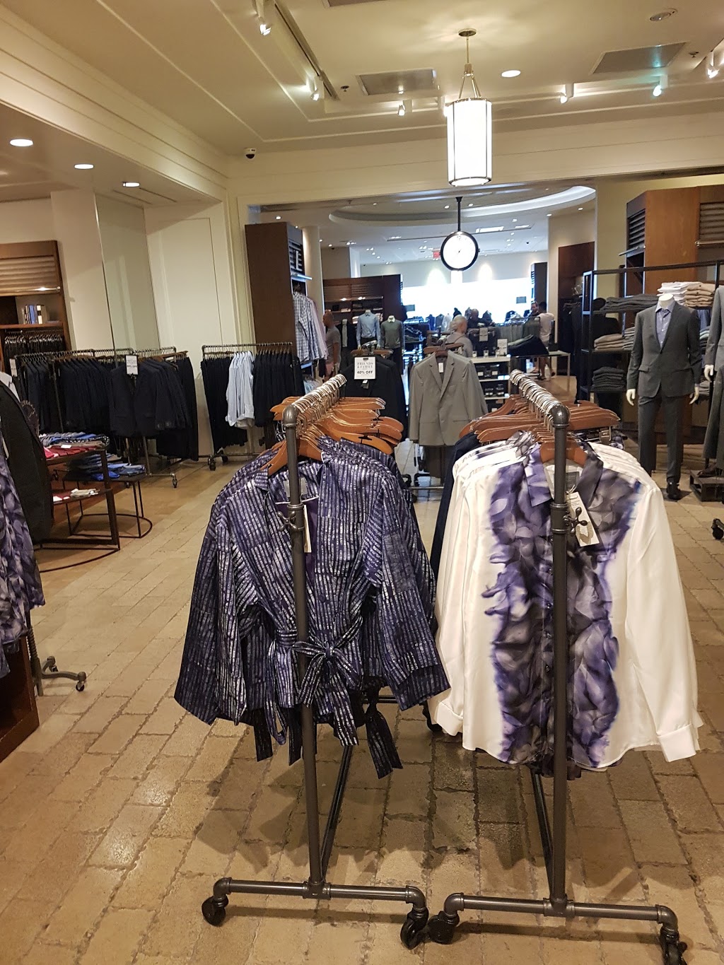 Banana Republic | 3401 Dufferin St Suite #26-27, North York, ON M6A 3A1, Canada | Phone: (416) 782-0814