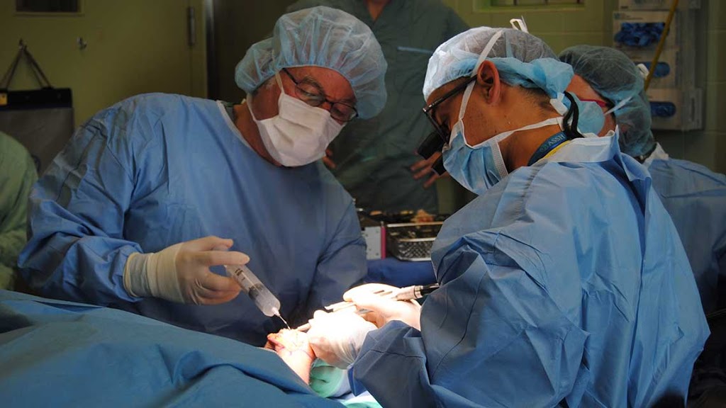 Dr Anzarut Plastic Surgery | 2763 Beverly St Suite 201b, Duncan, BC V9L 6X2, Canada | Phone: (250) 597-2064