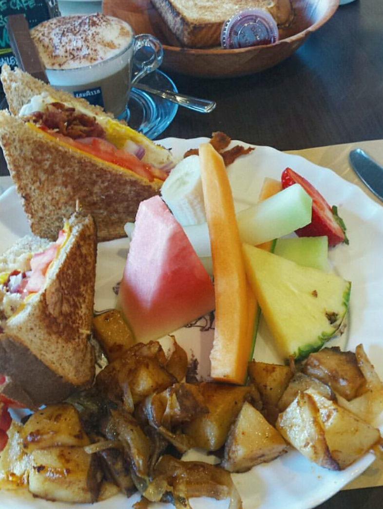 Restaurant Réveil-Matin Dejeuners Diners | 291 Boul Labelle, Rosemère, QC J7A 2H3, Canada | Phone: (450) 430-8999