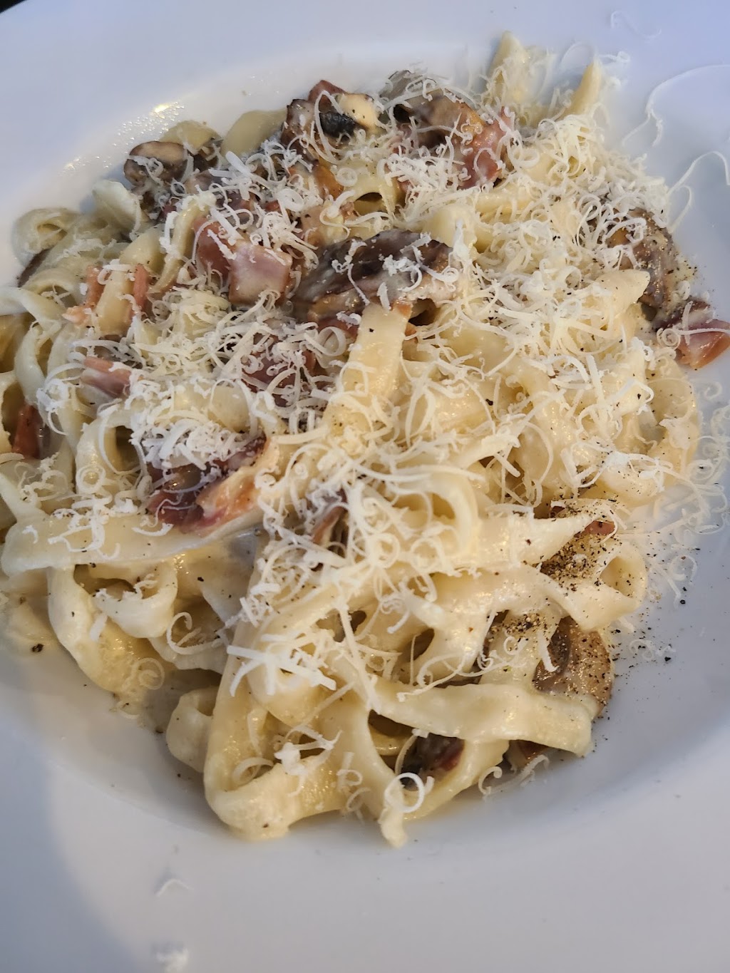 Chianti Cafe & Restaurant | 300 Crowfoot Crescent NW #20, Calgary, AB T3G 2P6, Canada | Phone: (403) 547-5020