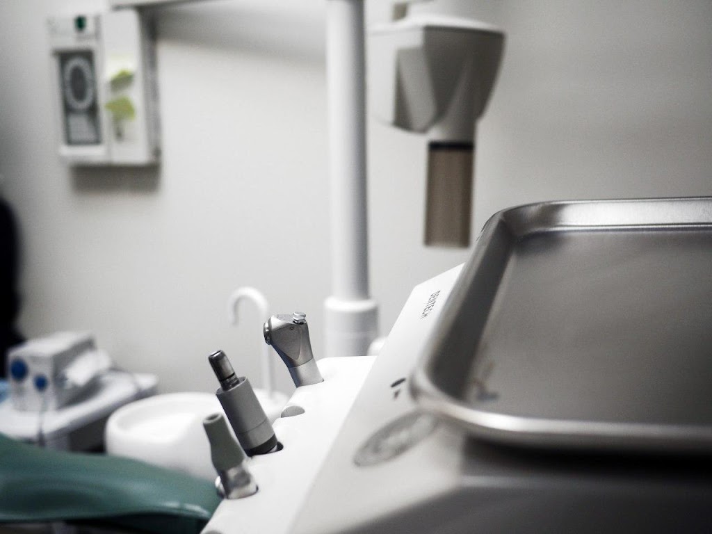 Yoon Black Dentistry | 685 Kennedy Rd, Scarborough, ON M1K 2B8, Canada | Phone: (416) 267-5754