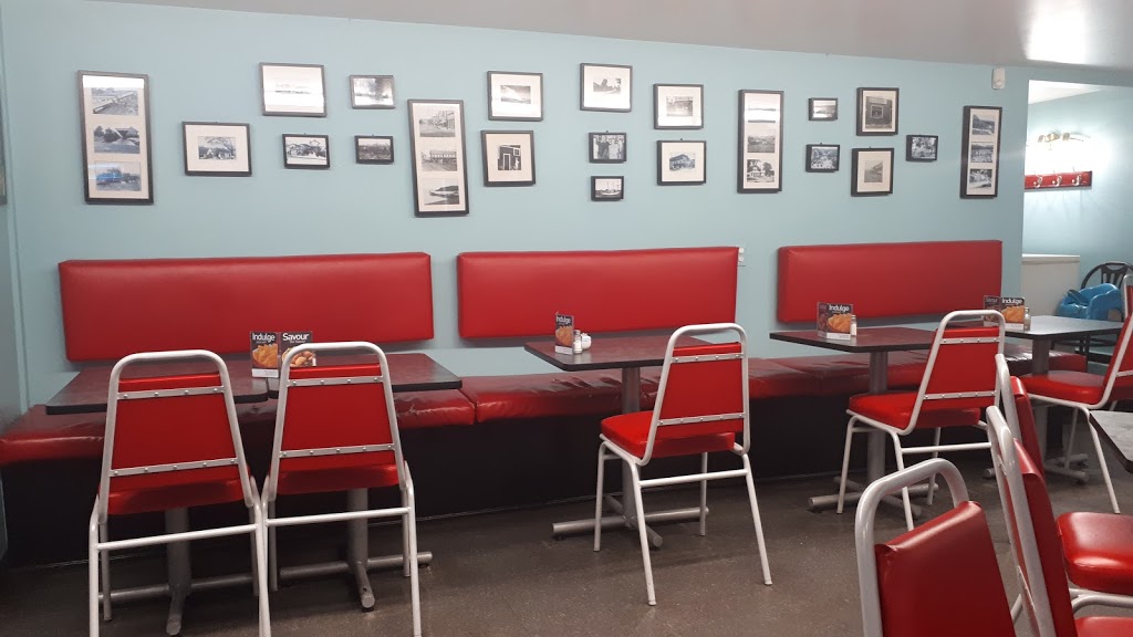 S & Js Diner | 264 Cornwallis St, Kentville, NS B4N 2G2, Canada | Phone: (902) 678-4050