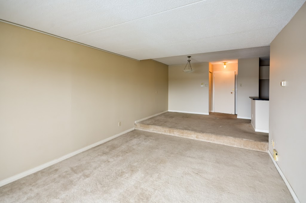 Southpointe Plaza | 4040 Gordon Rd, Regina, SK S4S 6W2, Canada | Phone: (306) 751-2665