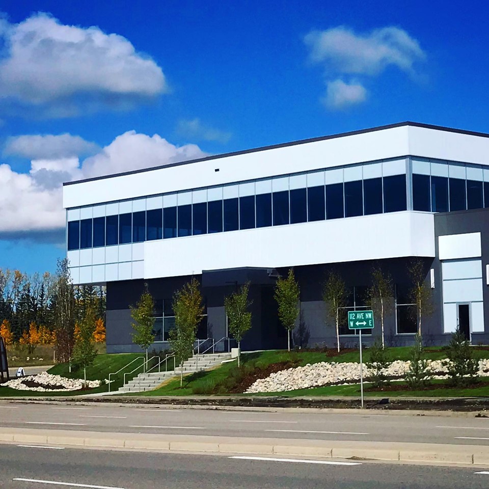 iLoveKickboxing - Royal Oak | 4 Royal Vista Way NW, Calgary, AB T3R 0N2, Canada | Phone: (587) 323-5500