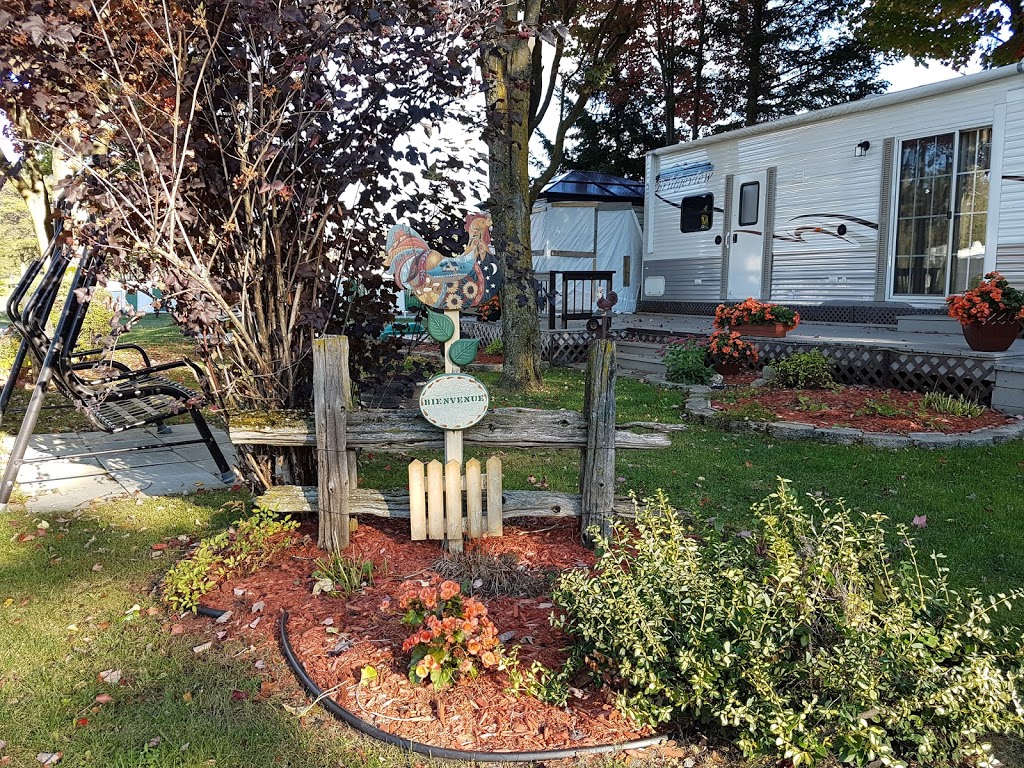 Camping Domaine du Lac Cristal | 245 CH De La Grande Ligne, Saint-Rosaire, QC G0Z 1K0, Canada | Phone: (819) 752-4275