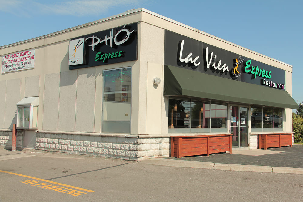 Lac Vien Express Restaurant | 2270 Markham Rd, Scarborough, ON M1B 2W4, Canada | Phone: (416) 754-8188