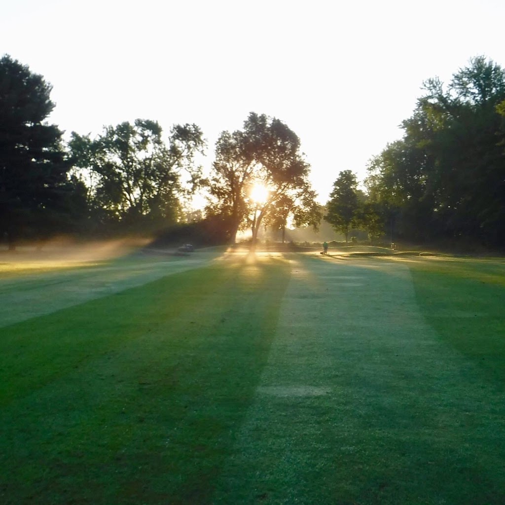 Orchard Beach Golf & Country Club | 273 Metro Rd N, Keswick, ON L4P 3E1, Canada | Phone: (905) 476-5910
