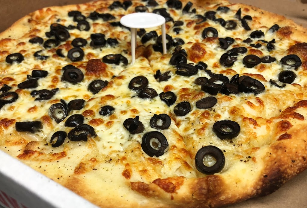 Pizza Nova | 3120 Rutherford Rd, Concord, ON L4K 0B1, Canada | Phone: (416) 439-0000
