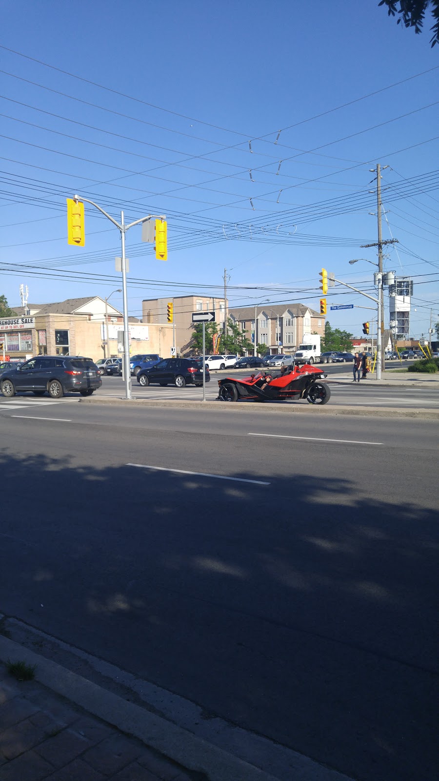 ESSO CIRCLE K | 1000 The Queensway, Etobicoke, ON M8Z 1P7, Canada | Phone: (416) 252-1933