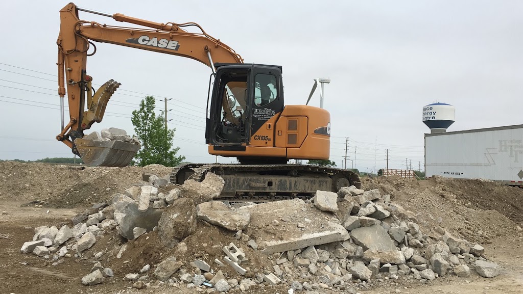 Thompson Phil Concrete | 5 Industrial Rd, Teeswater, ON N0G 2S0, Canada | Phone: (519) 392-8186