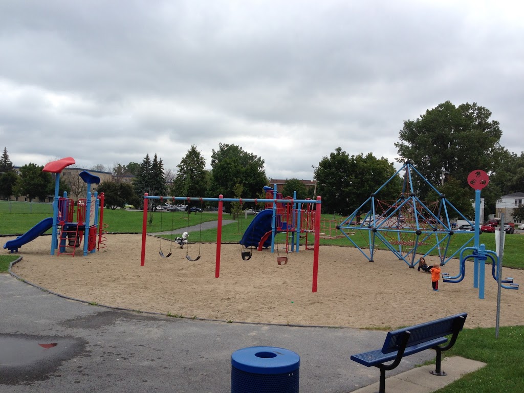 Parc Gilbert Garneau | 80 Rue Moreau, Gatineau, QC J8T 3Y7, Canada