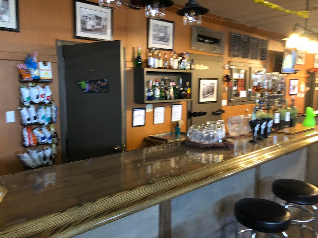 The Farmhouse Kitchen | 109 Main St, Central Butte, SK S0H 0T0, Canada | Phone: (306) 796-9090