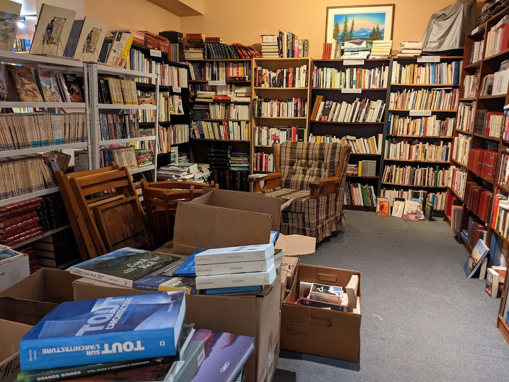 Écolivres | 216 Rue Principale, Granby, QC J2G 2V7, Canada | Phone: (450) 776-1360
