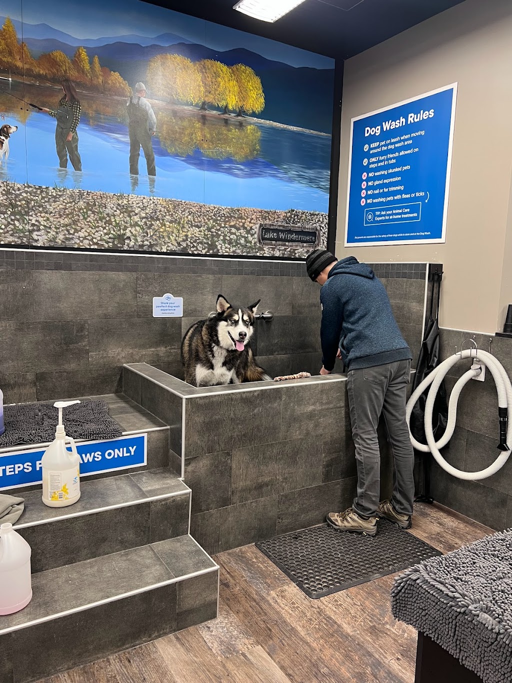 Bosleys | 514 13th St, Invermere, BC V0A 1K0, Canada | Phone: (778) 526-9534