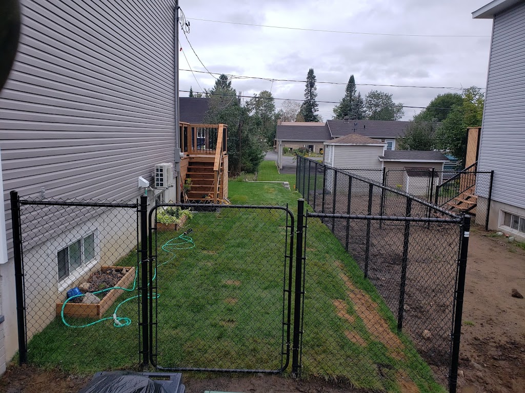 Clôture Beau Soleil | 213 QC-138, Saint-Augustin-de-Desmaures, QC G3A 0G2, Canada | Phone: (418) 682-1300
