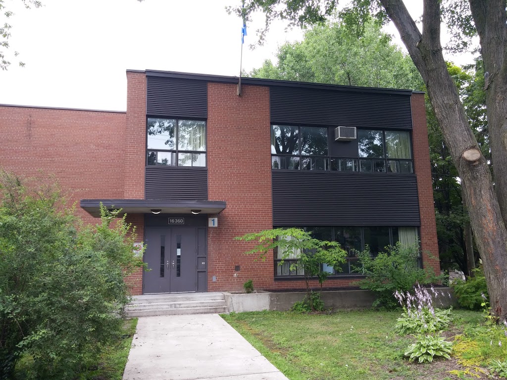 Ecole De La Belle Rive Pavillon Des Trembles Pavillon de la Pointe - 16360 Rue Bureau, Pointe-aux-Trembles, QC H1A 1Z5,  Canada