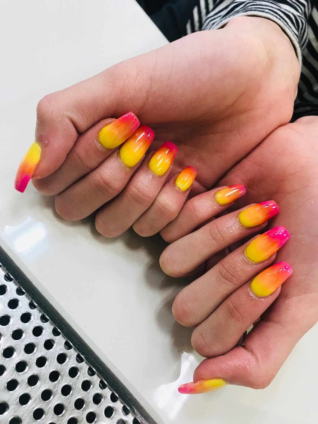 Nice One Nails | 5357 Fernbank Rd, Stittsville, ON K2S 1B6, Canada | Phone: (613) 831-0883