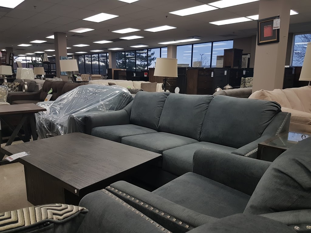 Ashley HomeStore | 333 Matheson Blvd W, Mississauga, ON L5R 3G3, Canada | Phone: (905) 712-9846