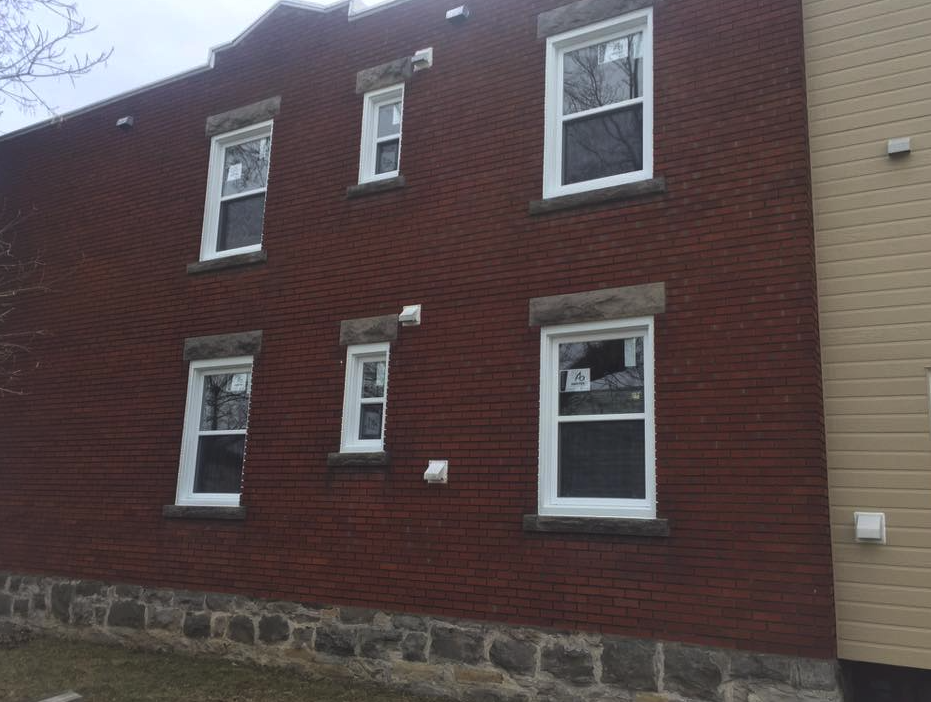 Portes et Fenêtres du Suroît - Valleyfield-Vaudreuil | 574 Rue Ellen #2, Salaberry-de-Valleyfield, QC J6S 0B1, Canada | Phone: (450) 370-0070