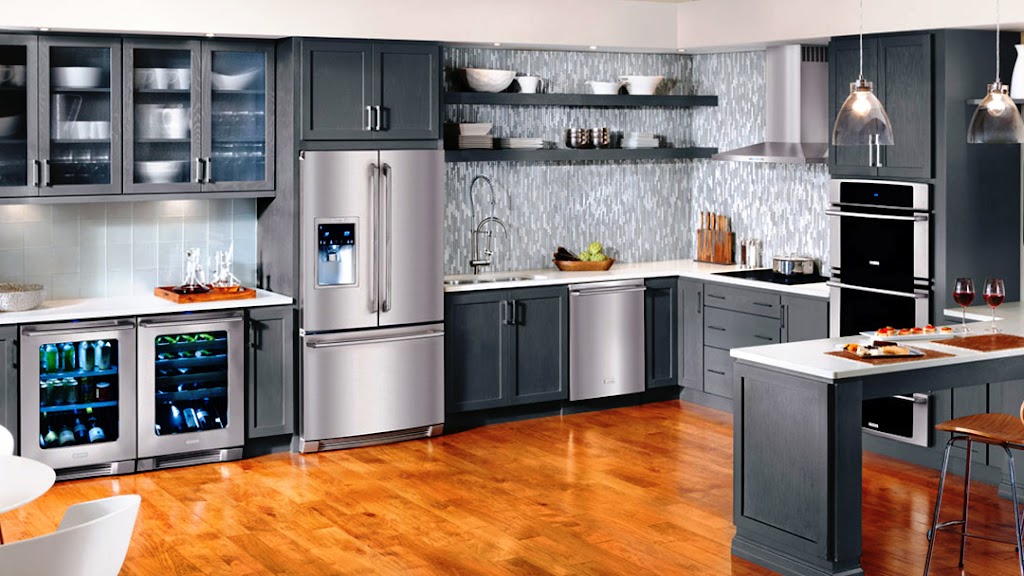Gérard Poirier Inc Furniture | 12850 1iè Avenue, Saint-Georges, QC G5Y 2E6, Canada | Phone: (418) 228-2710
