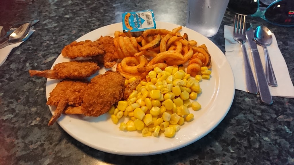Twisters Burgers Fries & Malts | 400 Memorial Dr, Winkler, MB R6W 0M7, Canada | Phone: (204) 325-1957