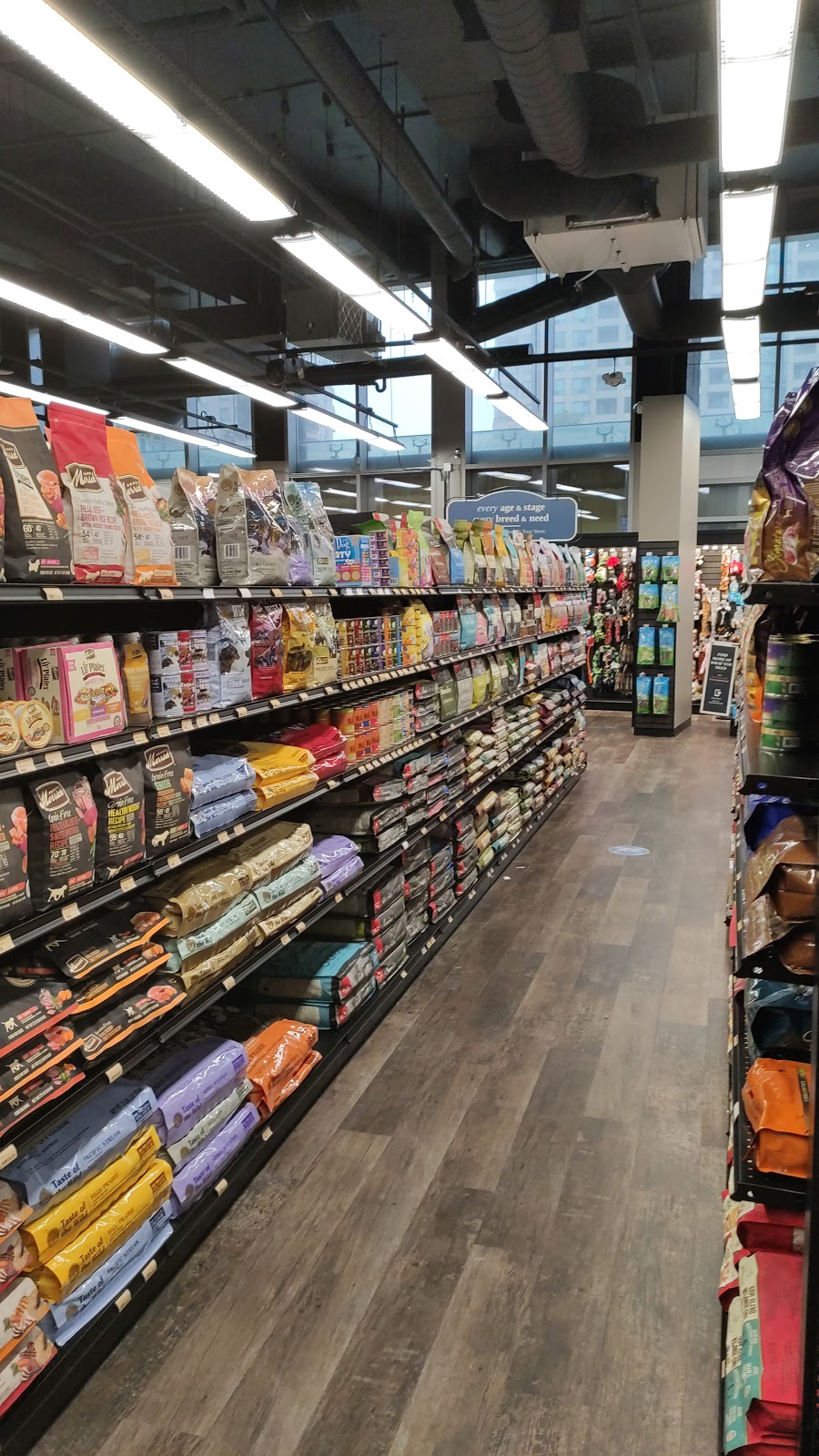 Pet Valu | 5200 Yonge St Unit 1, Toronto, ON M2N 5P6, Canada | Phone: (416) 222-8882