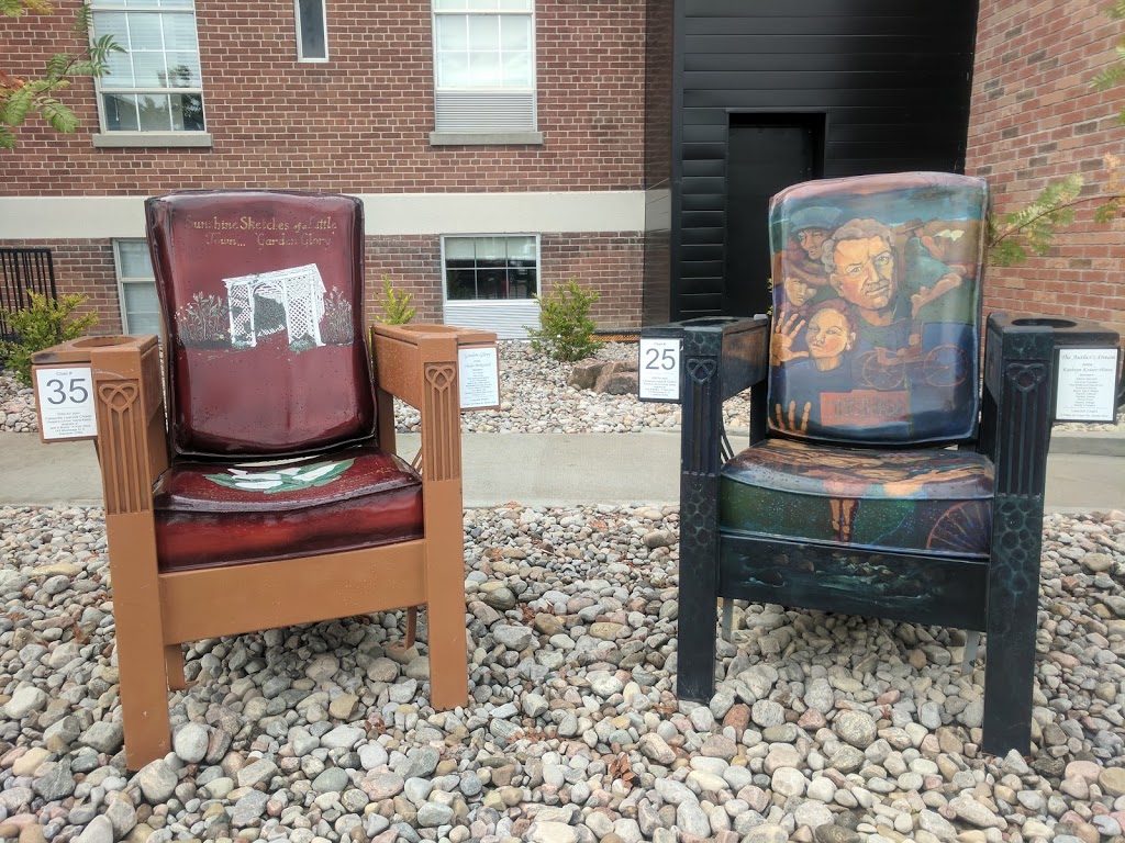 The Village Inn | 65 Colborne St E, Orillia, ON L3V 1T5, Canada | Phone: (705) 238-0201