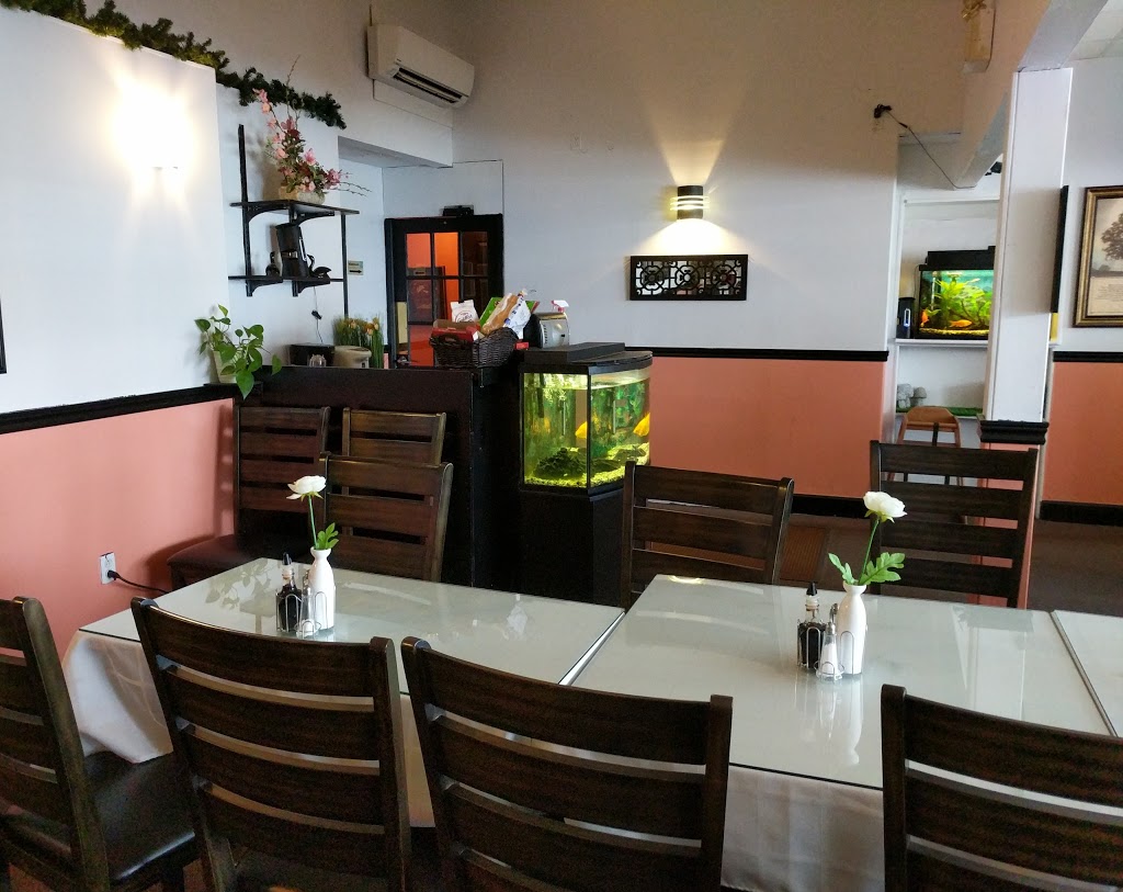East Foodies Chinese Restaurant | 1465 St Margarets Bay Rd, Lakeside, NS B3T 1B3, Canada | Phone: (902) 876-0506