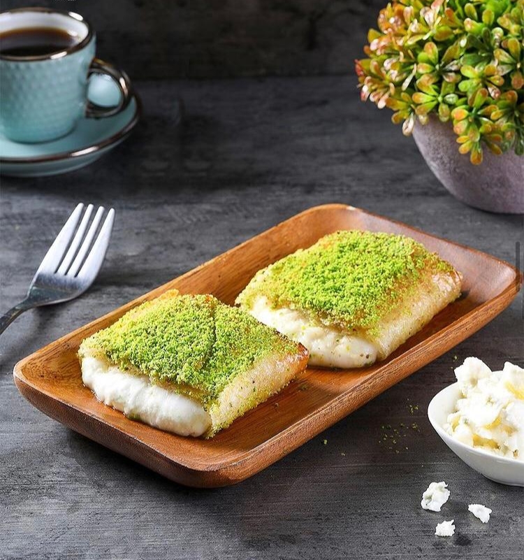 Saraya Restaurant | 3465 Platinum Dr #100, Mississauga, ON L5M 7N4, Canada | Phone: (905) 608-0010