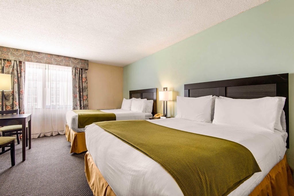 Quality Inn & Suites | 5585 Ambler Dr, Mississauga, ON L4W 3Z1, Canada | Phone: (905) 238-3500