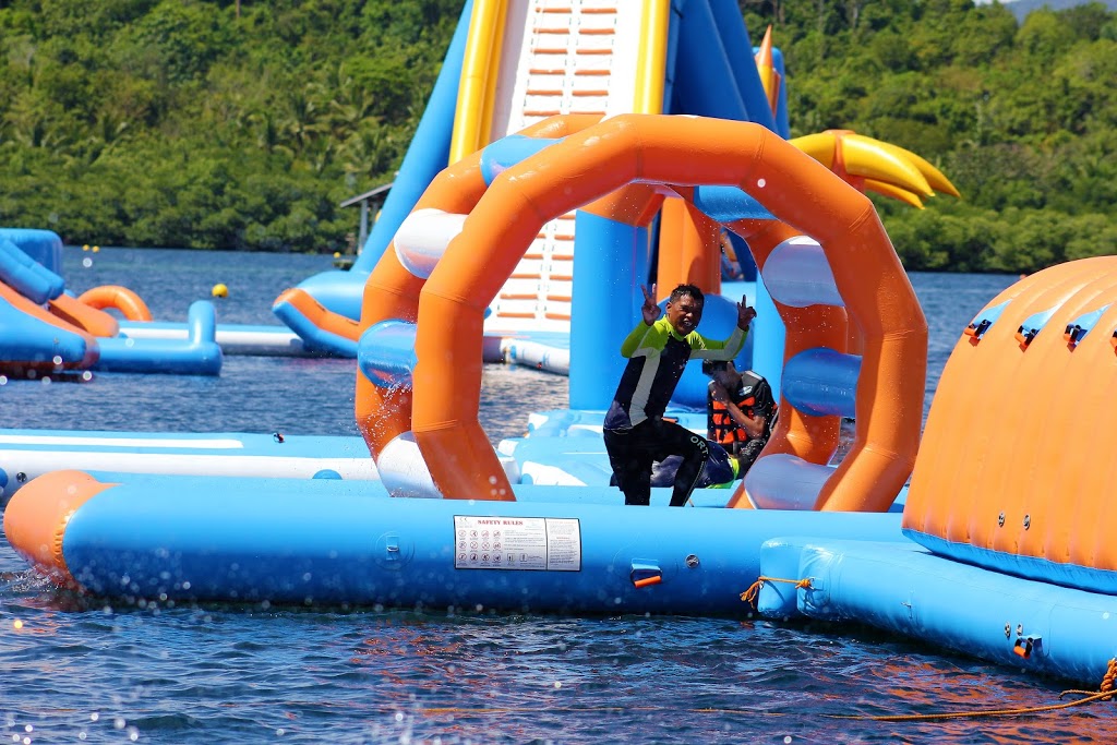 inflatable-island.com | 2471 Prestonvale Rd, Courtice, ON L1E 2S1, Canada | Phone: (800) 410-4291