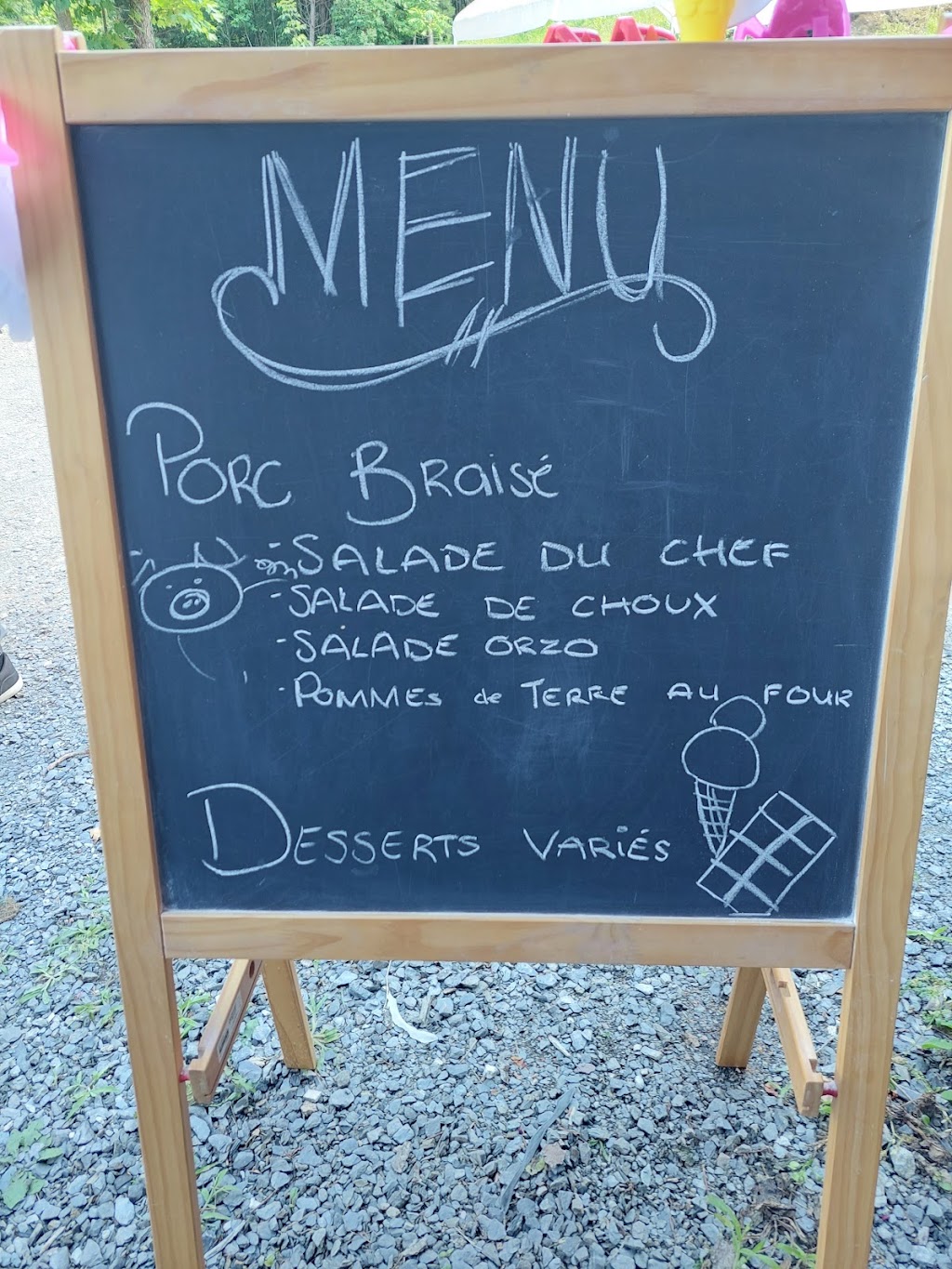 Mesdames et Méchoui | Rue du Lac Walfred, Sainte-Marguerite-du-Lac-Masson, QC J0T 1L0, Canada | Phone: (514) 594-1014