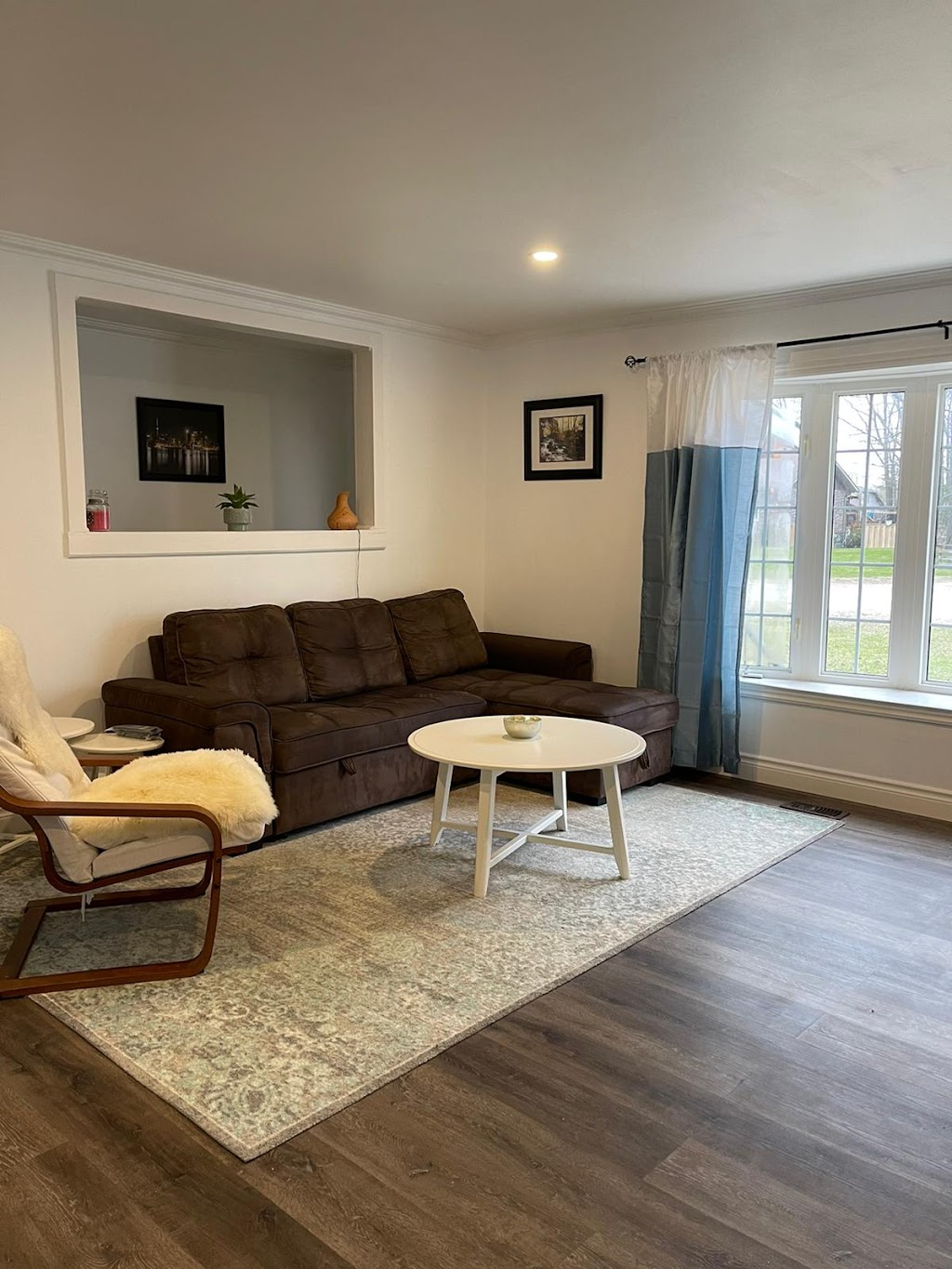 Wasaga_beach_house | 17 Leslie Anne Dr, Wasaga Beach, ON L9Z 2N6, Canada | Phone: (416) 561-4909