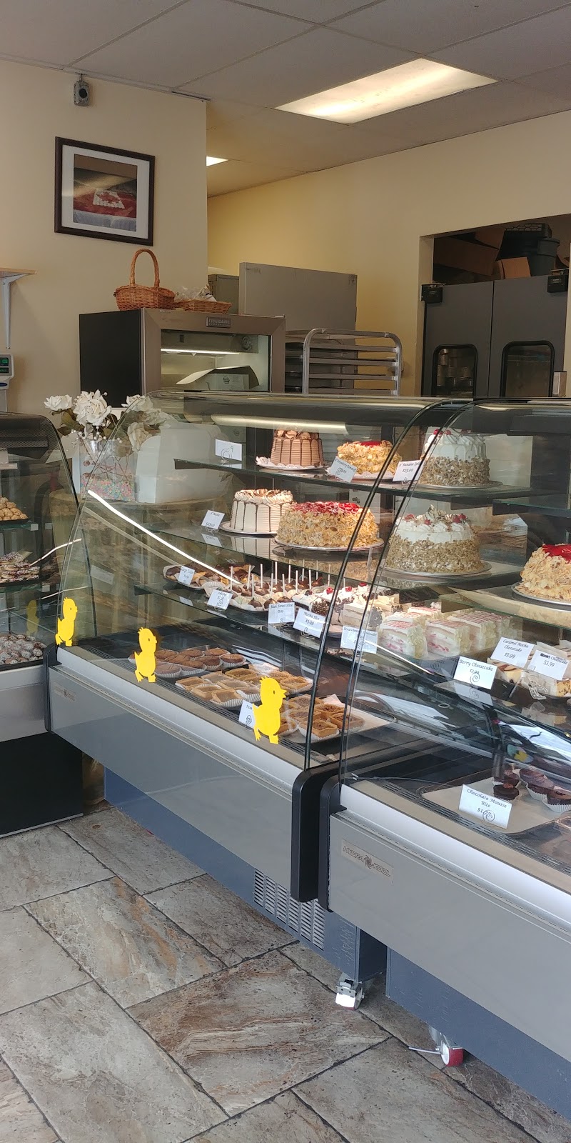 The Pastry Place & Bake Shop | 3392 Dougall Ave, Windsor, ON N9E 1S6, Canada | Phone: (519) 915-9939