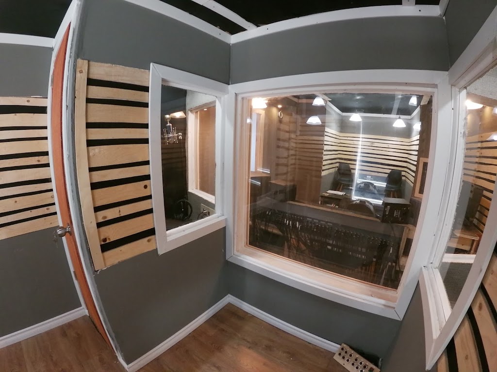 Burrow Media Recording Studios | 2527 Baseline Rd Unit 203, Ottawa, ON K2C 0E3, Canada | Phone: (613) 212-1575