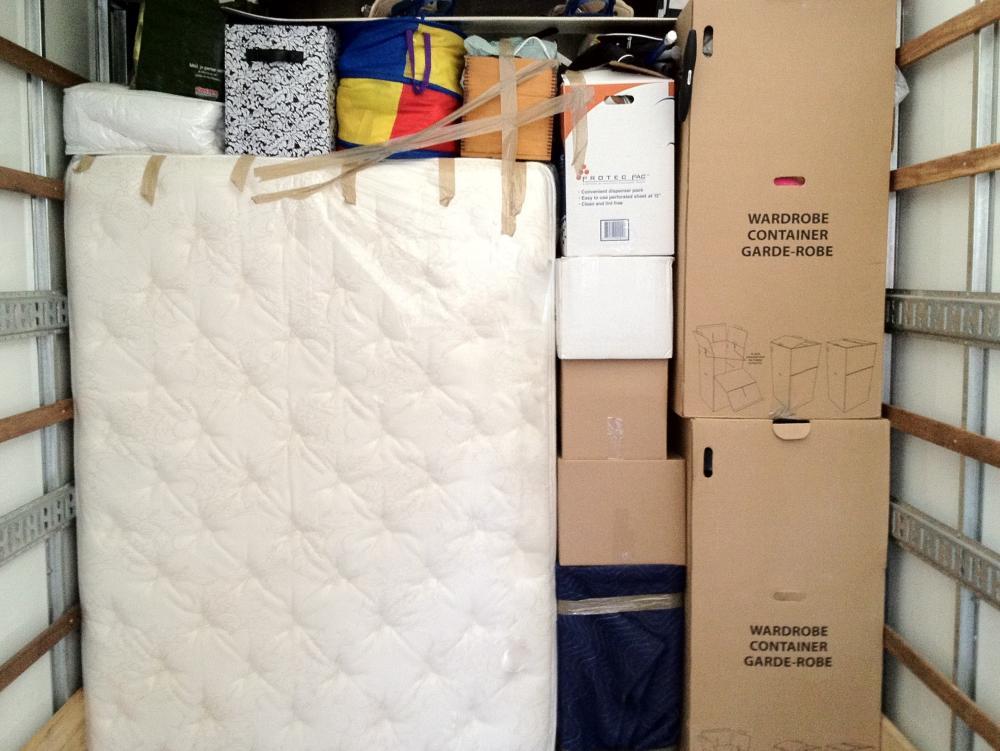 RoadRunners Moving & Storage | 9-2105 Midland Ave, Scarborough, ON M1P 3E3, Canada | Phone: (416) 900-6027