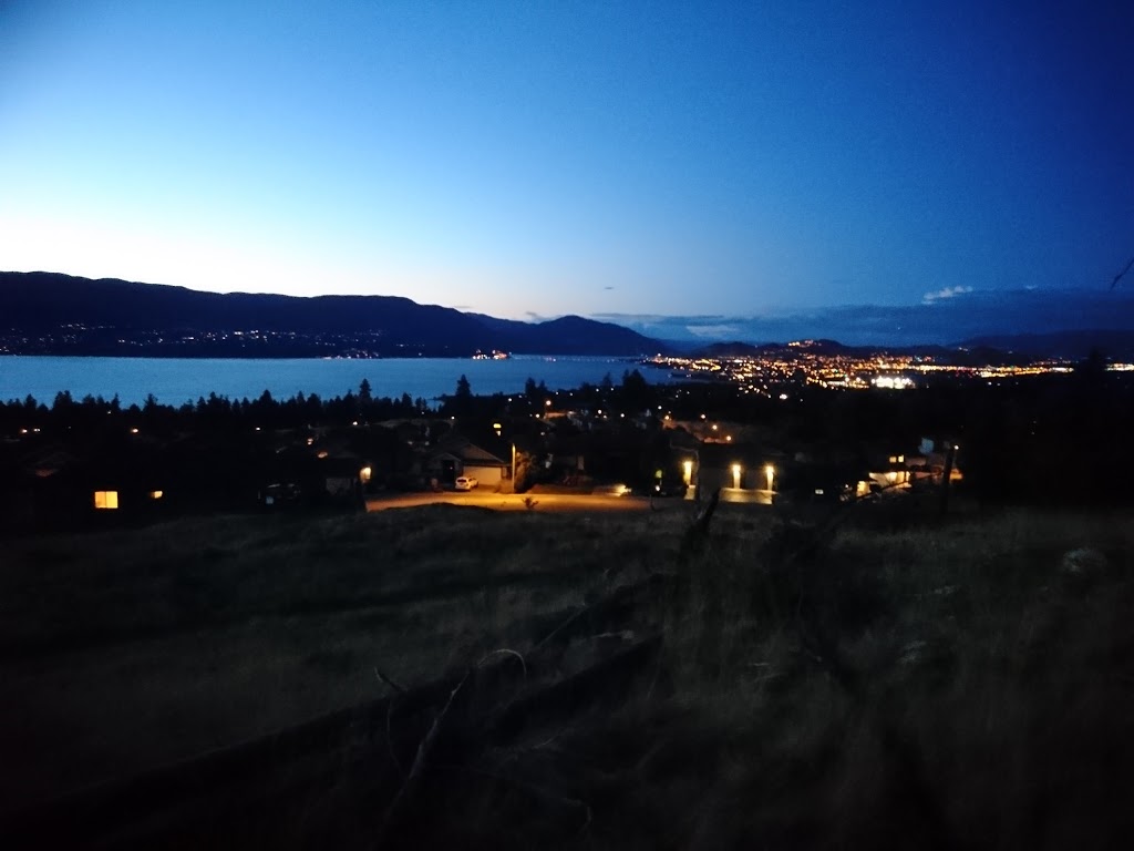 Be and Be Bed & Breakfast | 5263 Cobble Crescent, Kelowna, BC V1W 5C3, Canada | Phone: (250) 764-1468