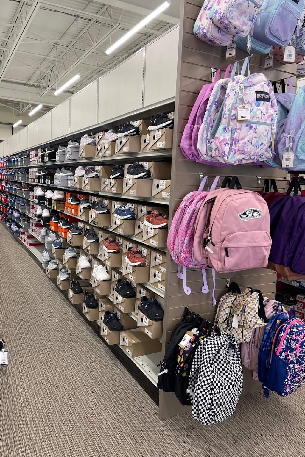 SHOE PER | 1310 Fanshawe Park Rd W, London, ON N6G 5B1, Canada | Phone: (226) 289-3732