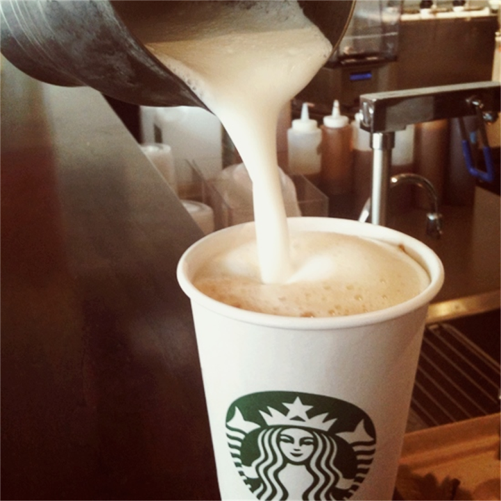 Starbucks | 1970 Kane Rd #210, Kelowna, BC V1V 2E5, Canada | Phone: (250) 861-8919