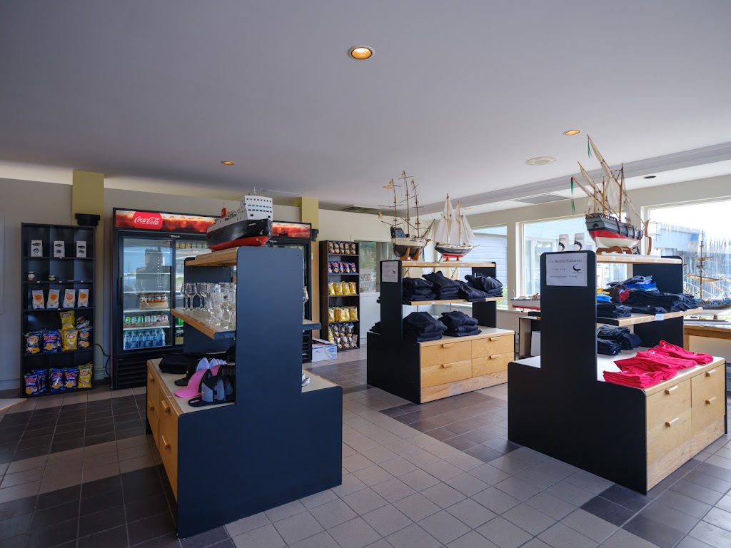 Baleine Endiablée - Microbrasserie & Auberge Conviviale | 229 QC-132, Rivière-Ouelle, QC G0L 2C0, Canada | Phone: (418) 371-0758