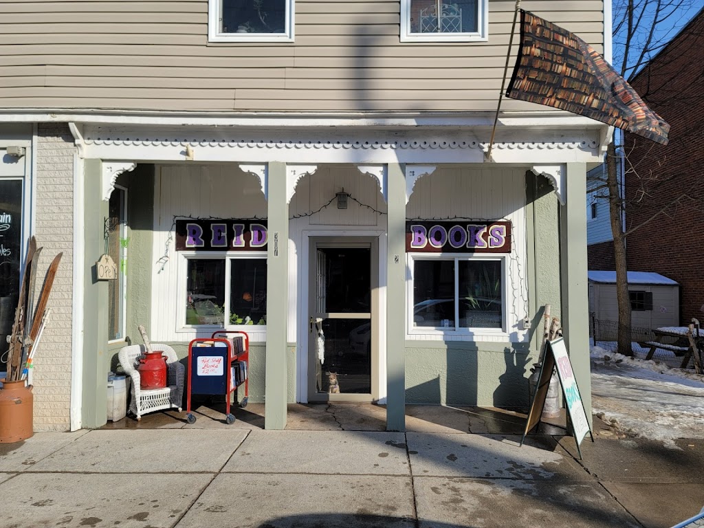 Reid Books | 307 Victoria St N, Tweed, ON K0K 3J0, Canada | Phone: (613) 743-9873