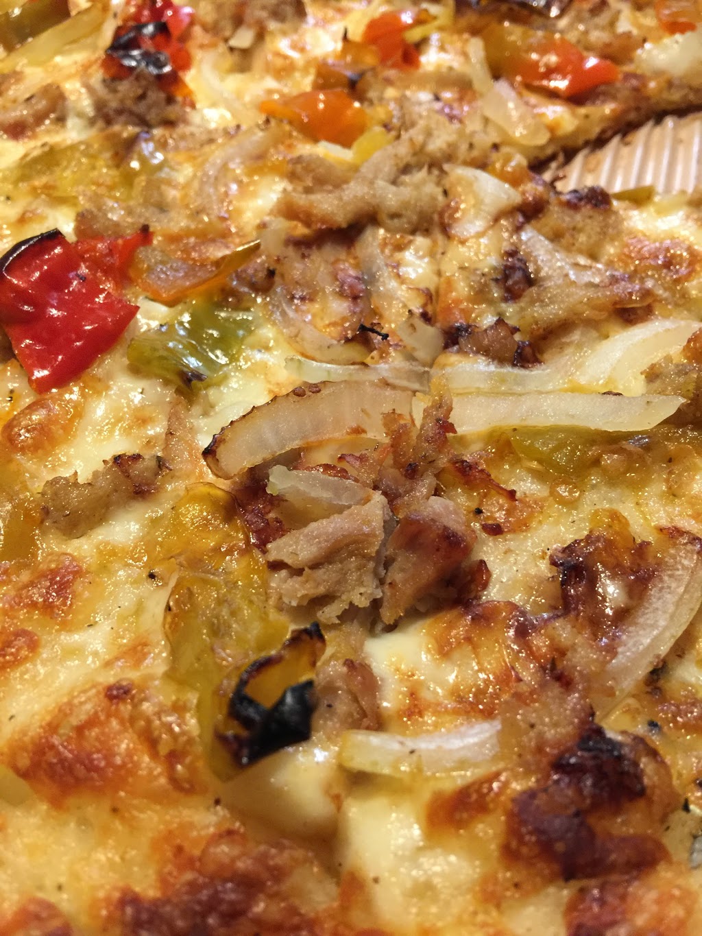 Pizza Nova | 5100 Rutherford Rd #6, Vaughan, ON L4H 2J3, Canada | Phone: (416) 439-0000