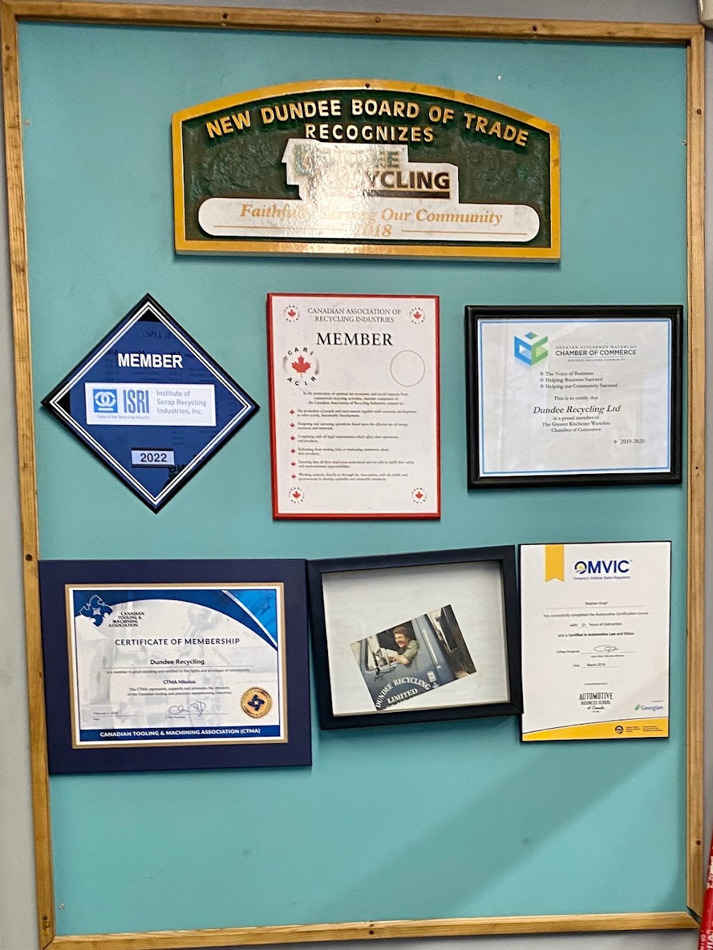 Dundee Recycling Ltd. | 1092 Bridge St, New Dundee, ON N0B 2E0, Canada | Phone: (519) 696-3275